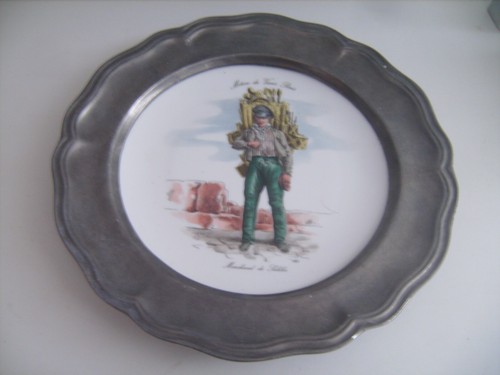 Belle assiette porcelaine - belle, en