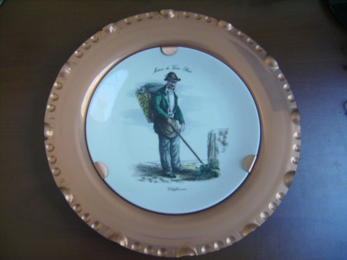 Belle assiette porcelaine - assiette,